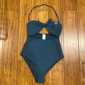 Forever 21 green one piece bathing-suit